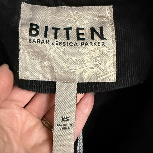 Vintage Bitten by Sarah Jessica Parker black corduroy jacket in XS - super cute - Picture 7 of 7